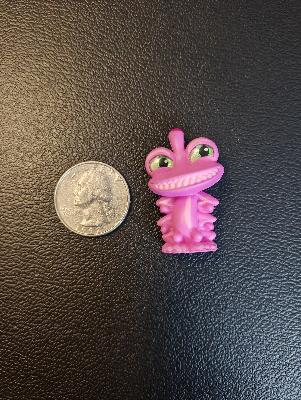 Disney Doorables Neon Pop Series Randall